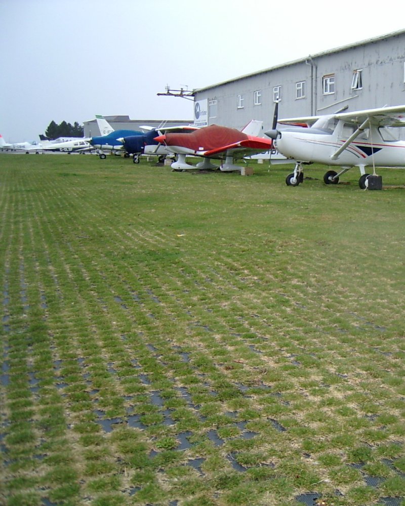 PERFO aircraft hardstanding